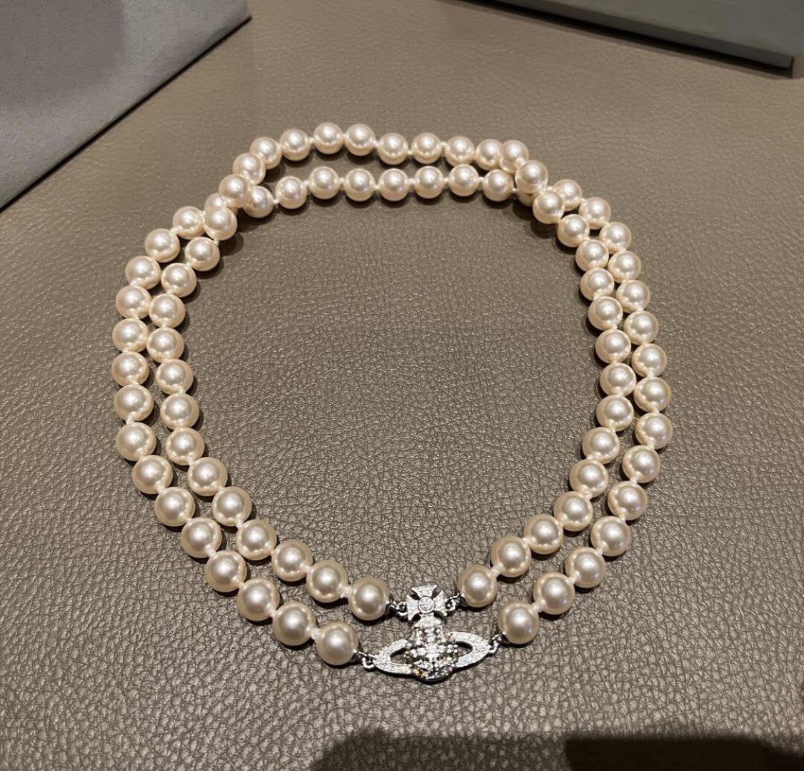 Vivienne Westwood Classic White Pearl Necklace with Diamond Clasp